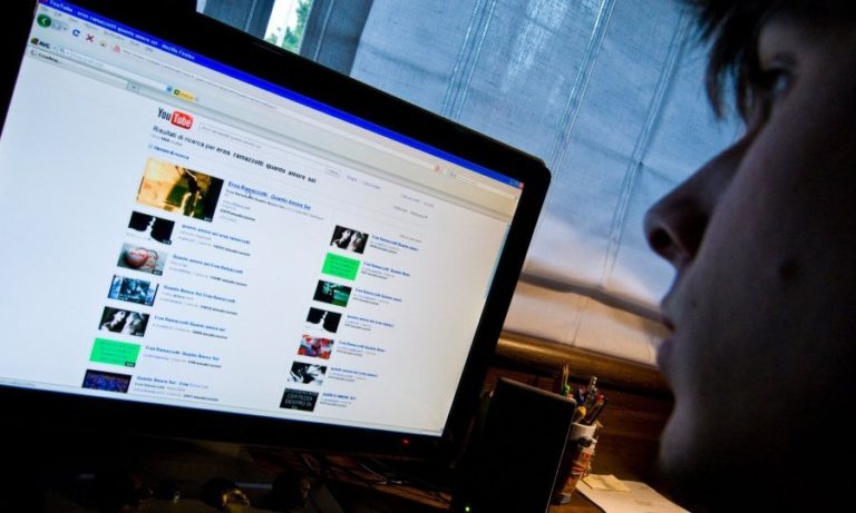 Read more about the article Kako na YouTubeu puštati isti video ponovo