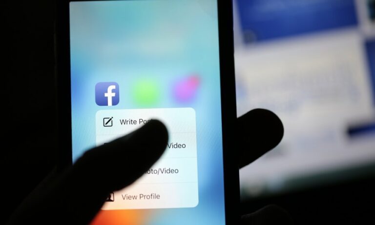 Read more about the article Stiže tamni način rada za Facebook na mobitelima